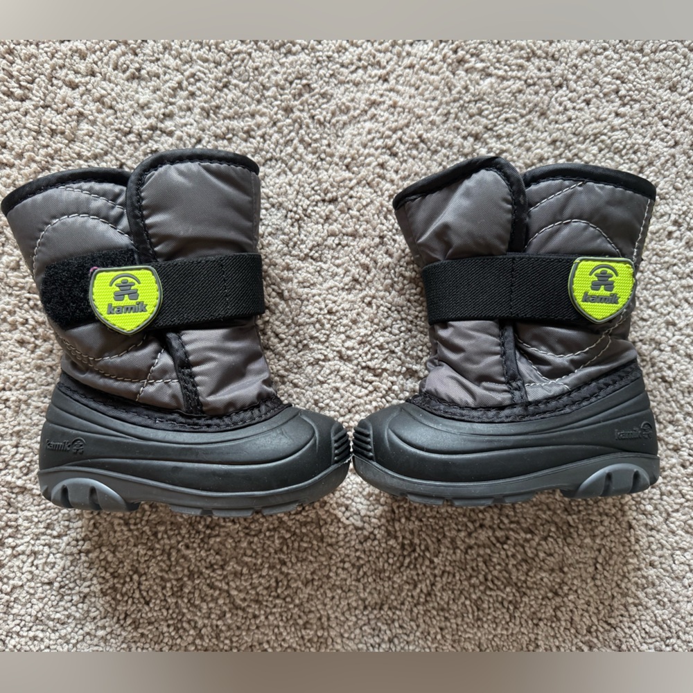 Kamik waterproof faux fur lined snow boots